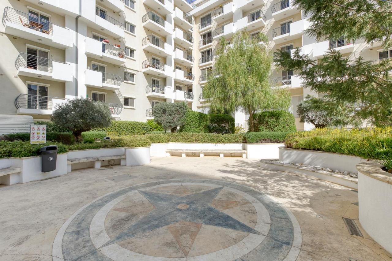 Apartment Comfortable 2br Apt With Large Sofa & Living By 360 Estates *