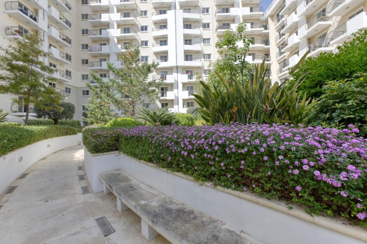 Comfortable 2br Apt With Large Sofa & Living By 360 Estates *