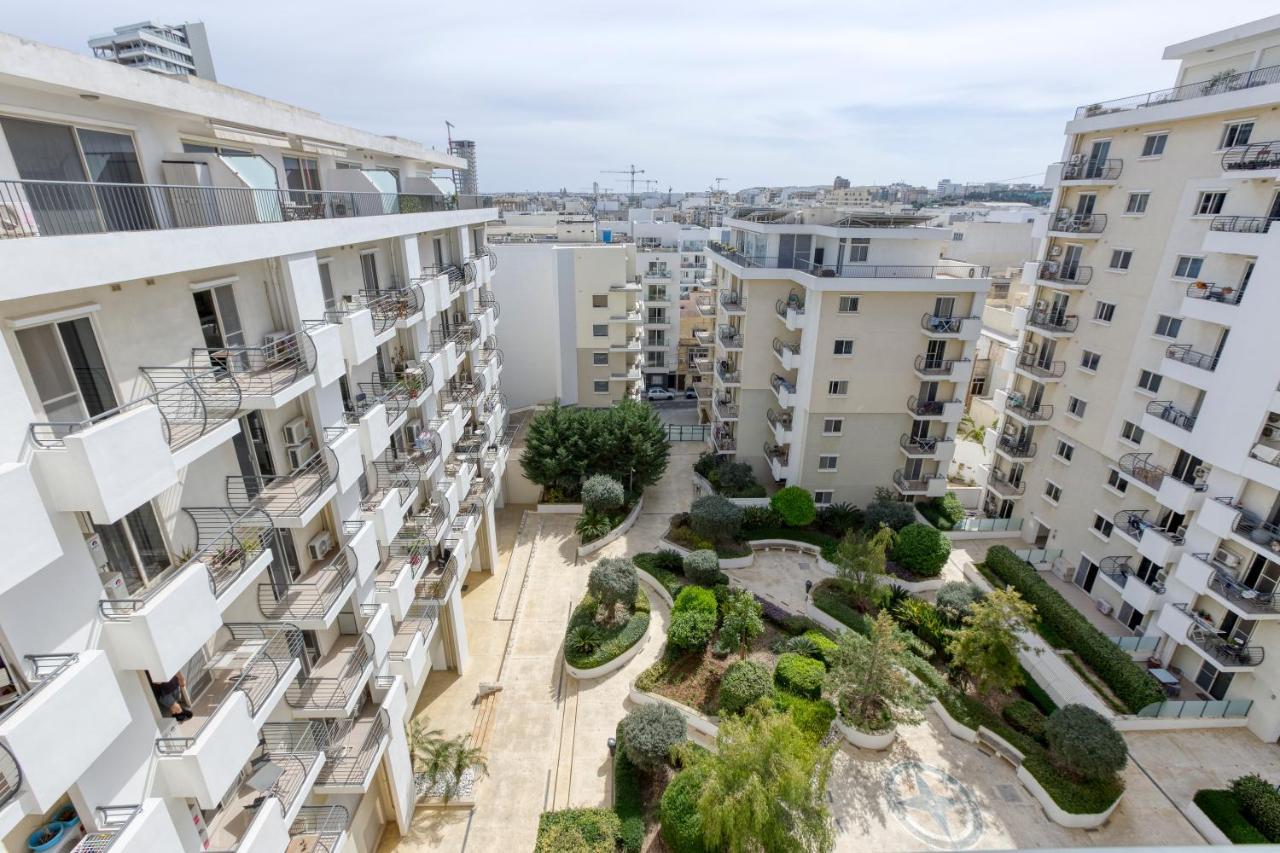 Appartement Comfortable 2br Apt With Large Sofa & Living By 360 Estates *
